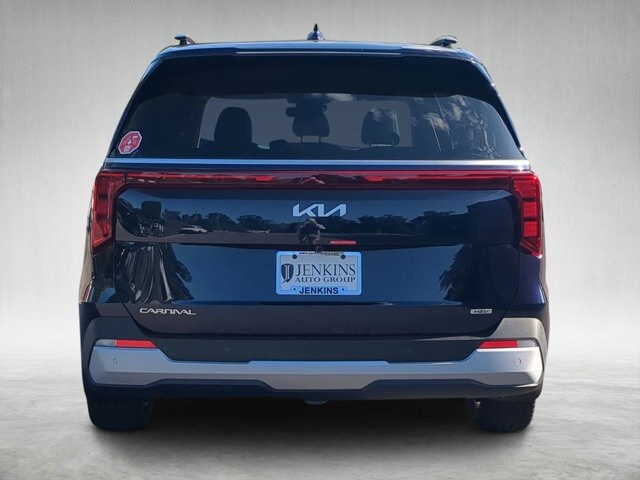 2026 Kia Carnival EX photo 3