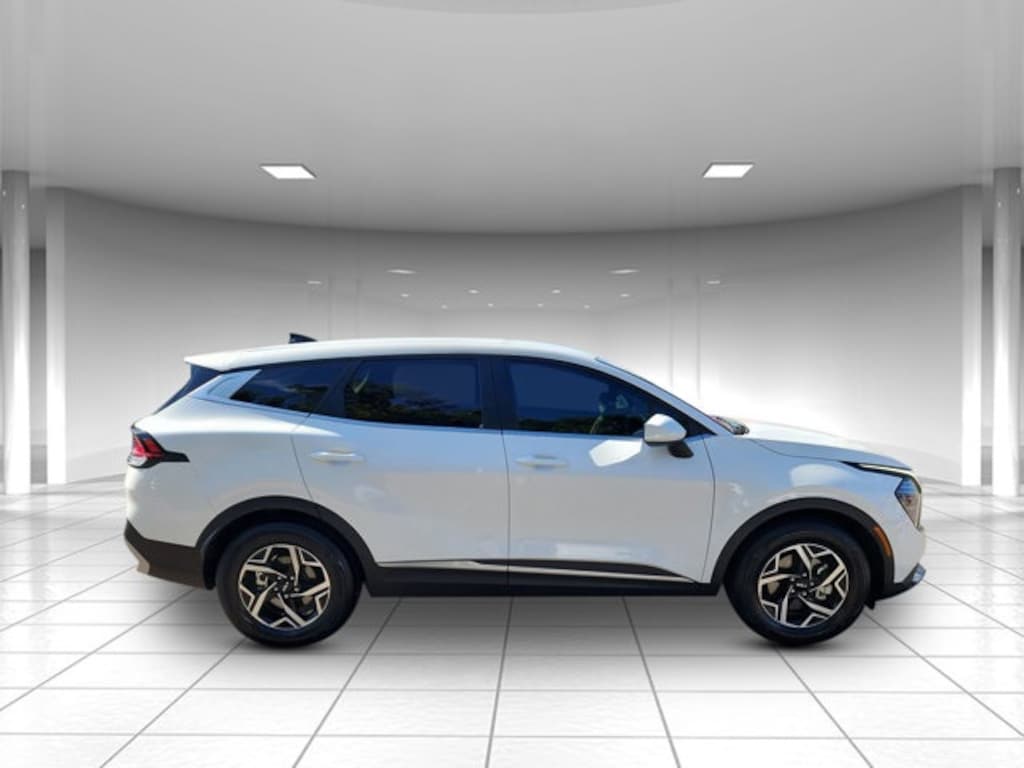 New 2025 Kia Sportage LX SUV