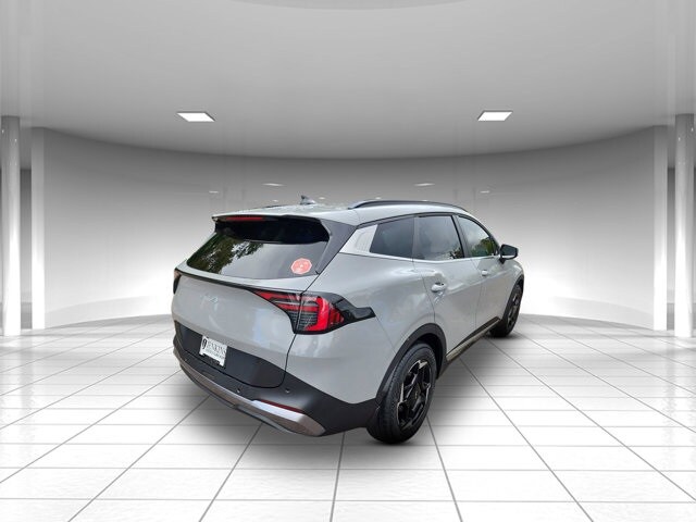 2026 Kia Sportage EX photo 3