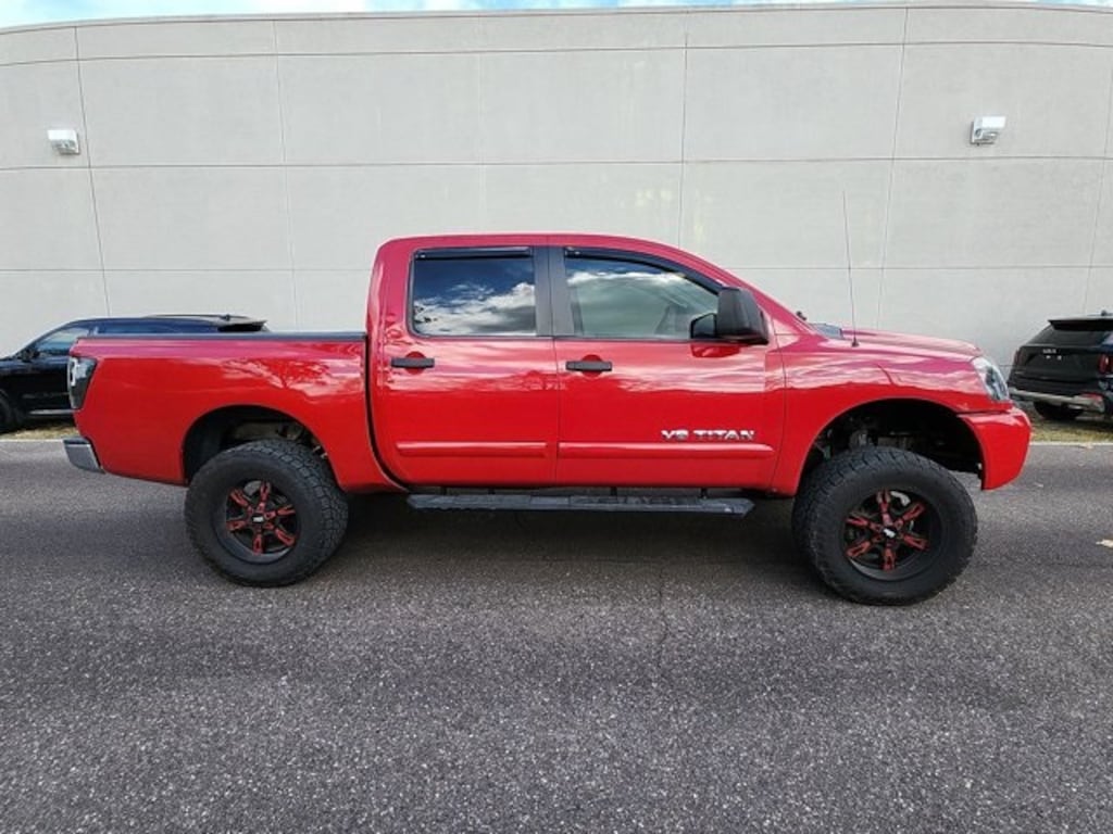 Used 2010 Nissan Titan SE Truck