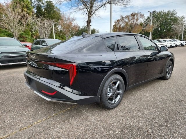 2025 Kia K4 LXS photo 2