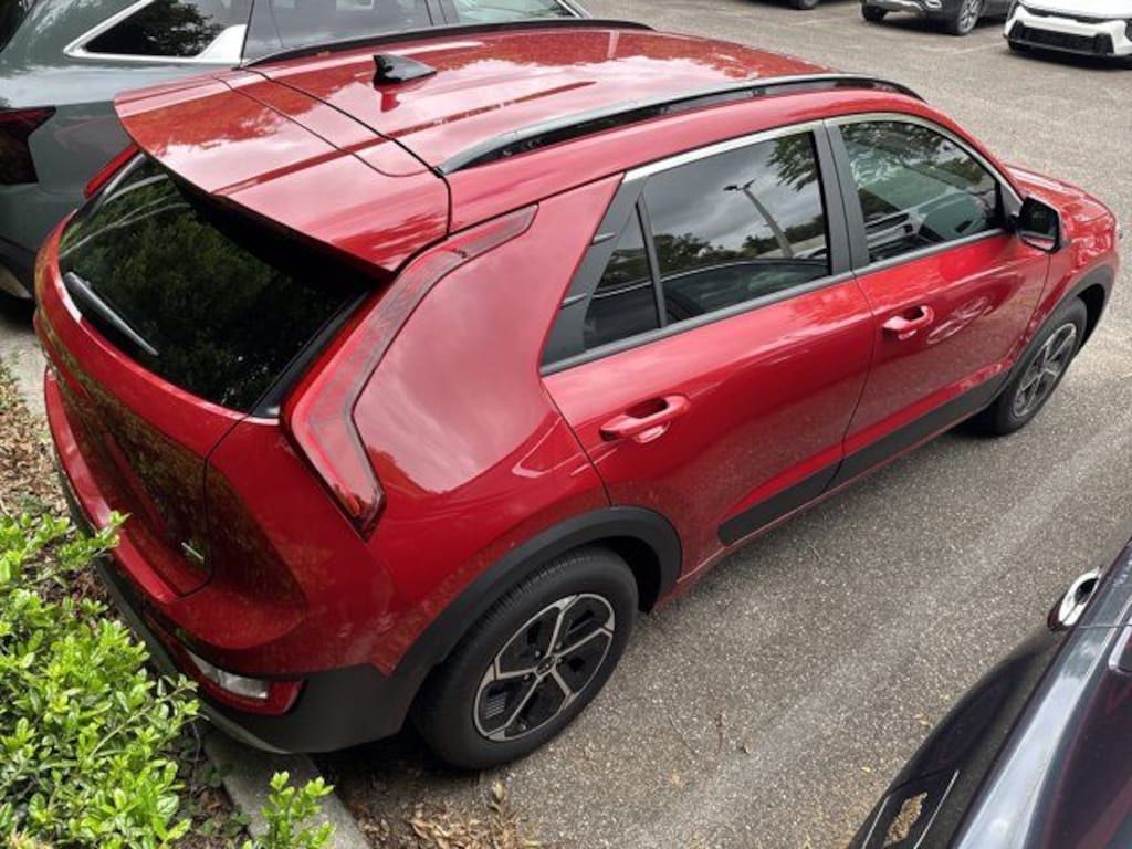Used 2026 Kia Niro LX SUV