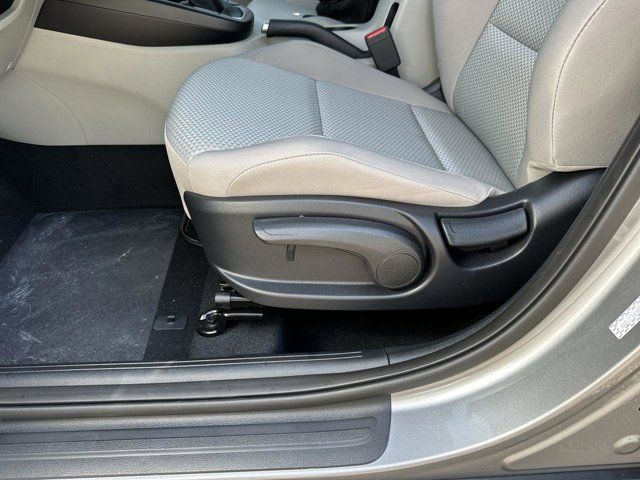 2023 Kia Soul LX - Photo 16