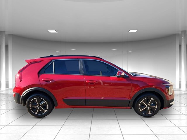 2025 Kia Niro Plug-In Hybrid EX photo 2