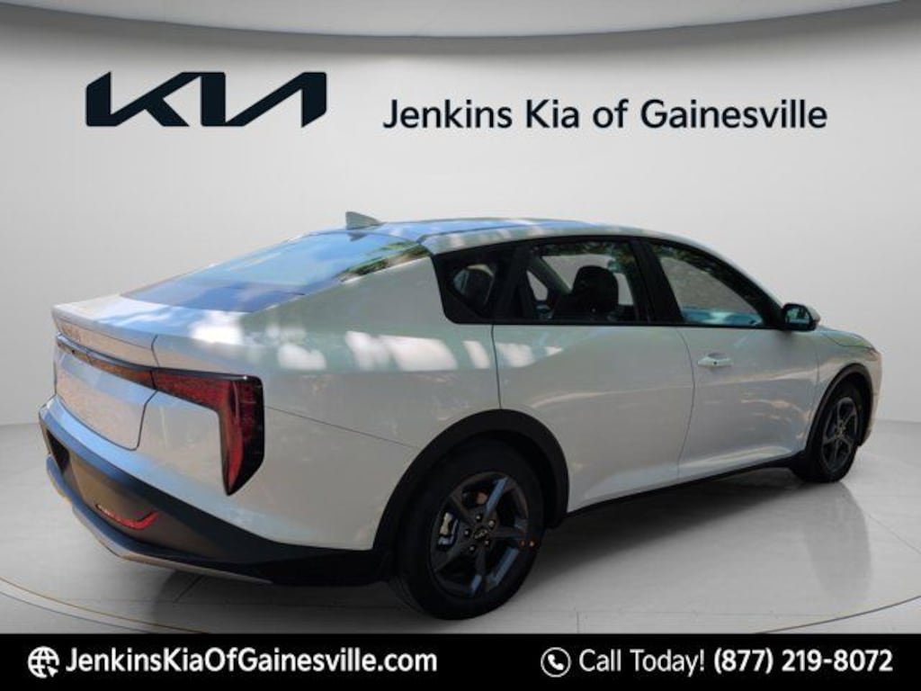 New 2026 Kia K4 LXS Sedan