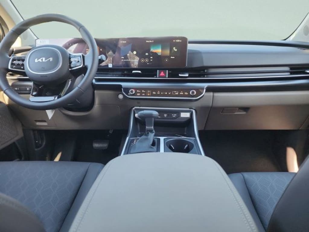 New 2026 Kia Carnival LXS Minivan/Van