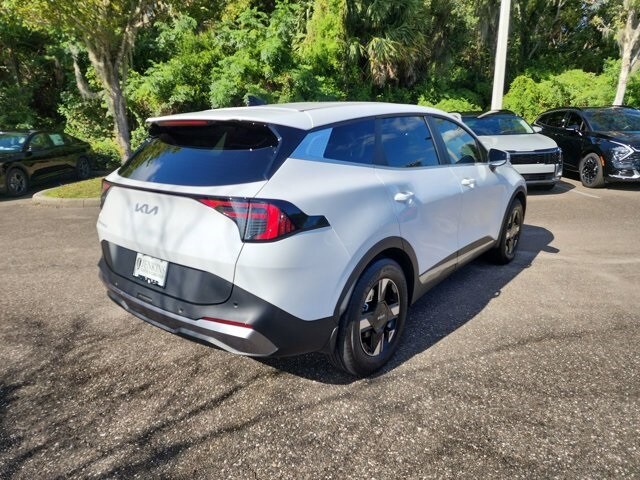 2026 Kia Sportage LX photo 2