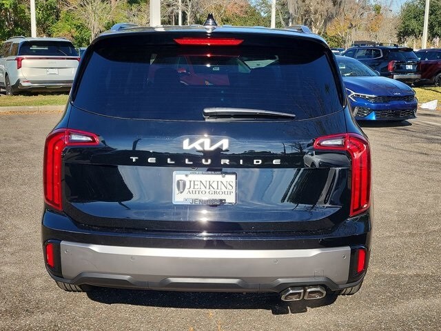 2025 Kia Telluride S photo 2