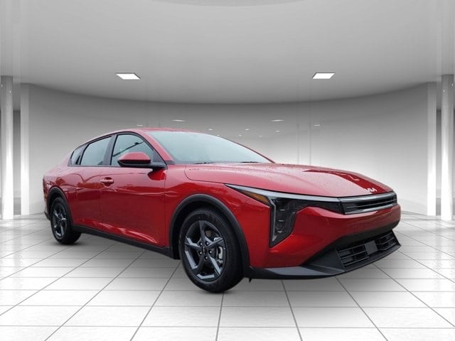 2025 Kia K4 LXS's photo