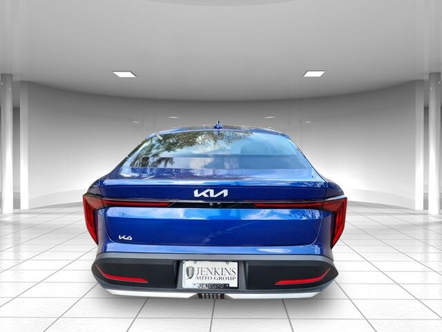 2025 Kia K4 LXS photo 3