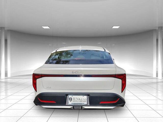 2025 Kia K4 EX photo 4