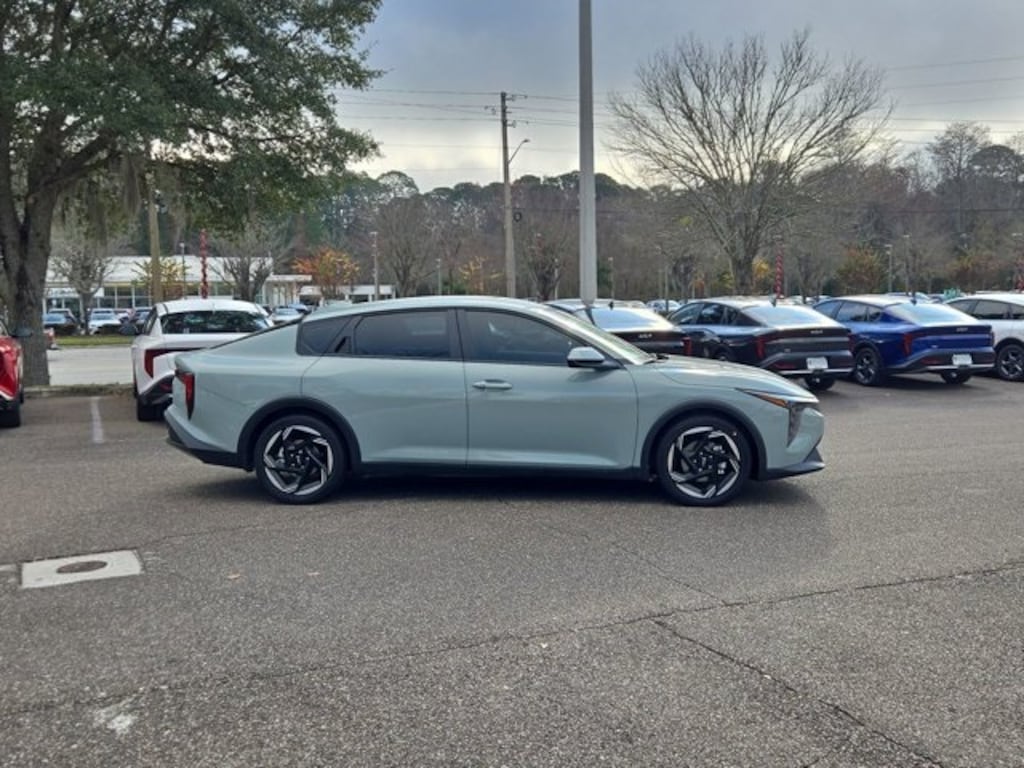 New 2025 Kia K4 EX Sedan