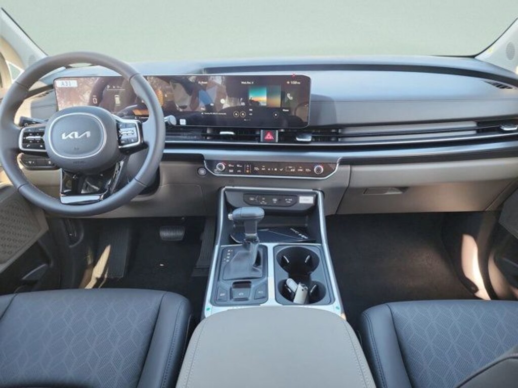 New 2026 Kia Carnival LXS Minivan/Van