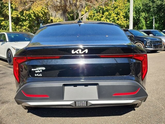 2025 Kia K4 LXS photo 3