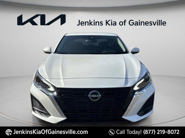 2023 Nissan Altima SV - Photo 8