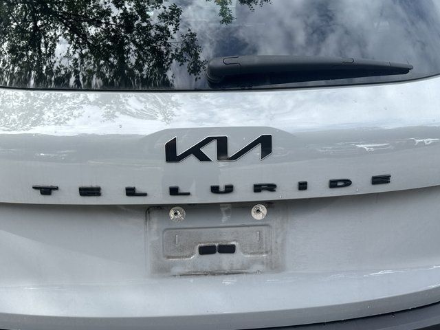 2022 Kia Telluride EX - Photo 10