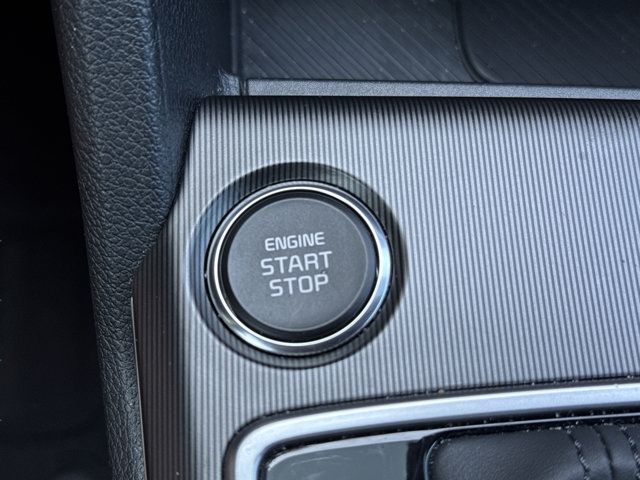 2026 Kia Sportage EX - Photo 32
