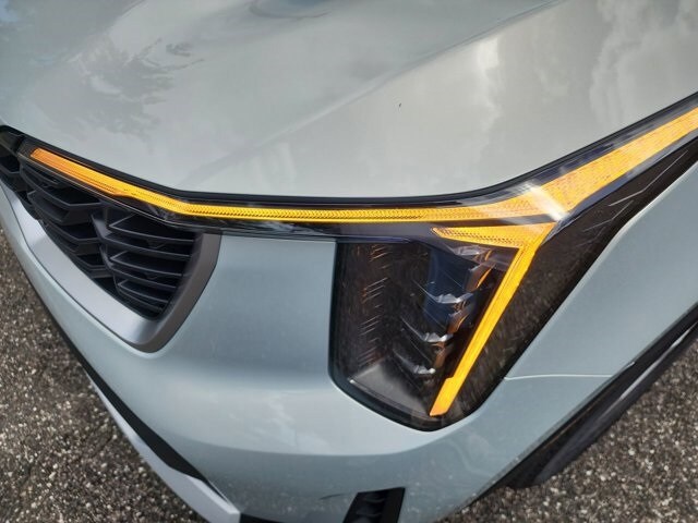 2026 Kia Sorento LX photo 4