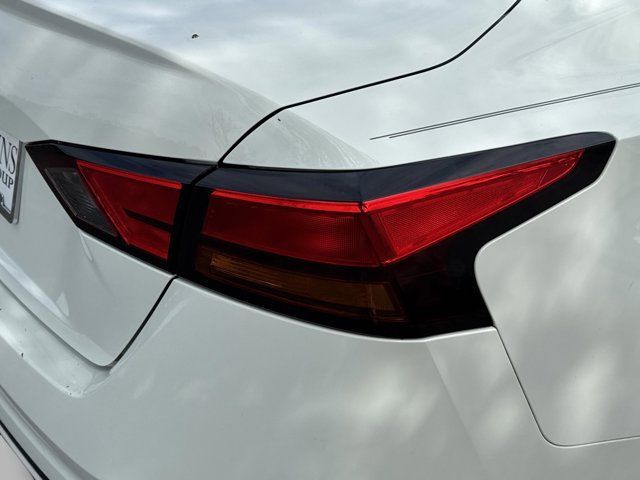 2022 Nissan Altima S - Photo 12