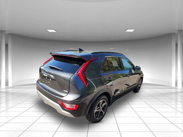 2023 Kia Niro Plug-In Hybrid EX photo 2