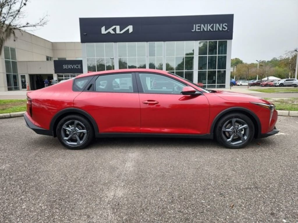 New 2025 Kia K4 LXS Sedan