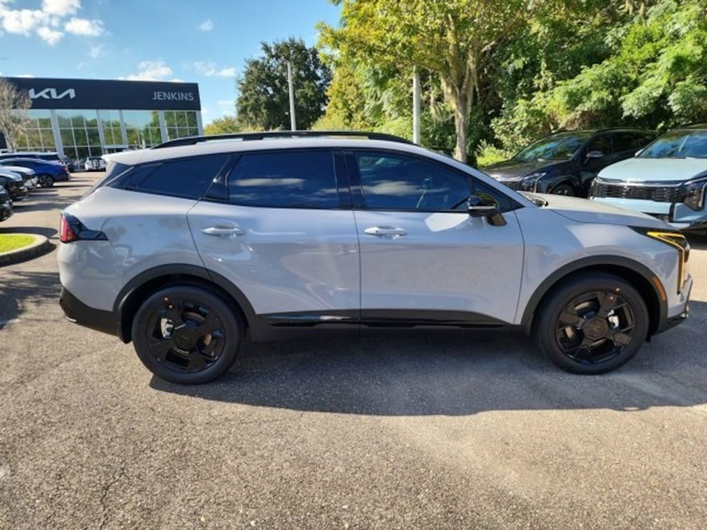 New 2026 Kia Sportage Hybrid X-Line SUV