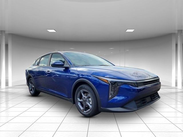 2025 Kia K4 LXS's photo