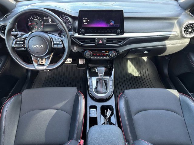 2023 Kia Forte GT - Photo 13