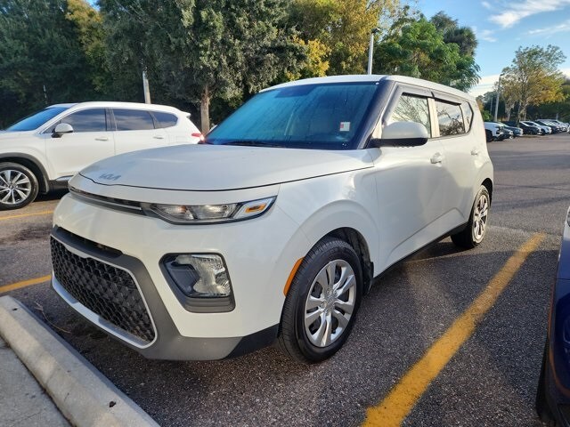 2024 Kia Soul EX photo 3