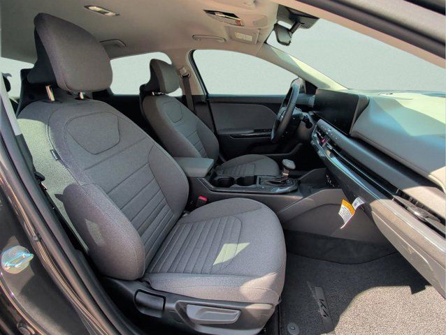 2025 Kia K4 EX - Photo 23