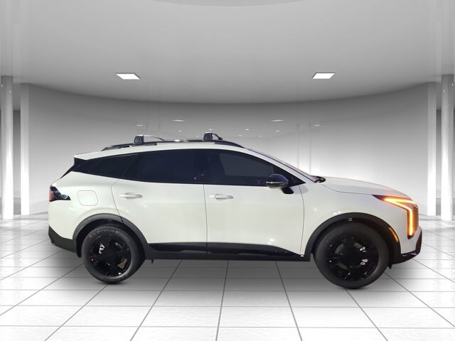 2026 Kia Sportage Plug-In Hybrid X-Line photo 2