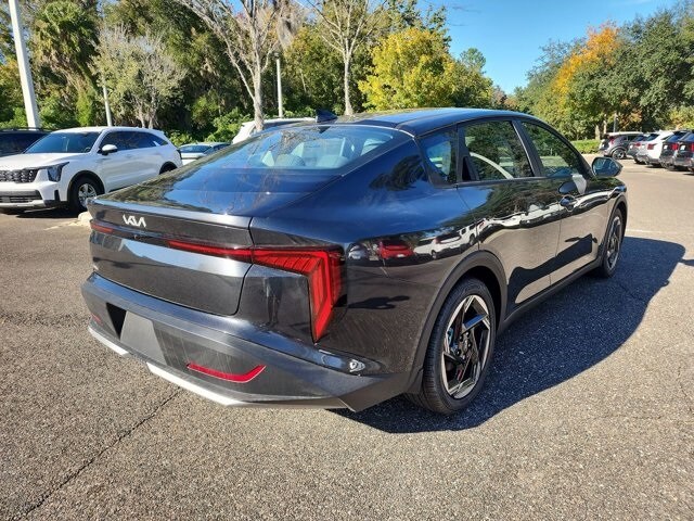 2025 Kia K4 EX photo 3