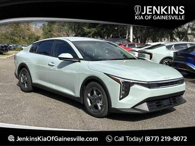2025 Kia K4 LXS's photo