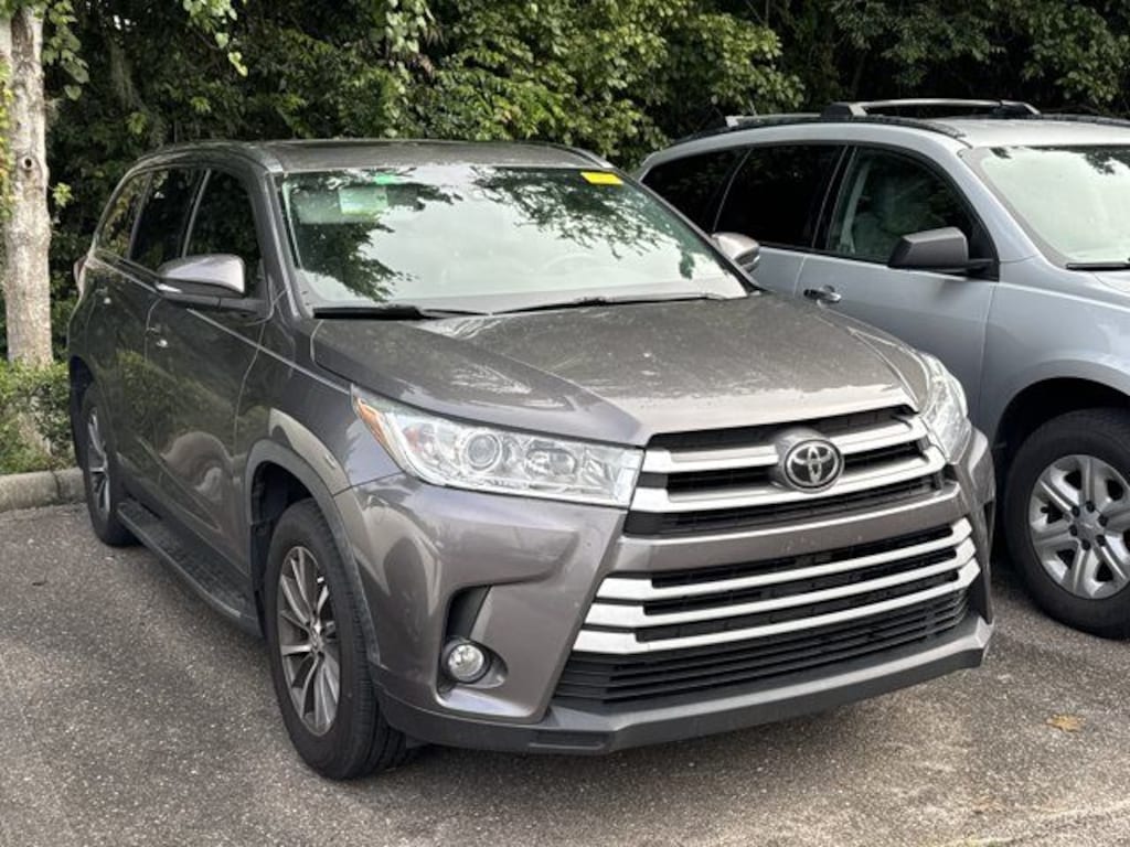 Used 2019 Toyota Highlander XLE SUV