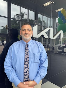 Staff member Brian Underwood from ID_a8c519