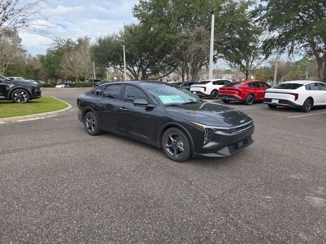 2025 Kia K4 LXS's photo