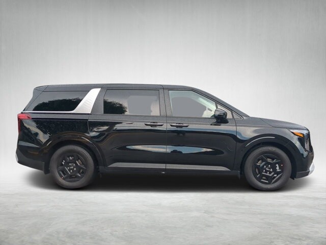 2026 Kia Carnival LXS photo 2