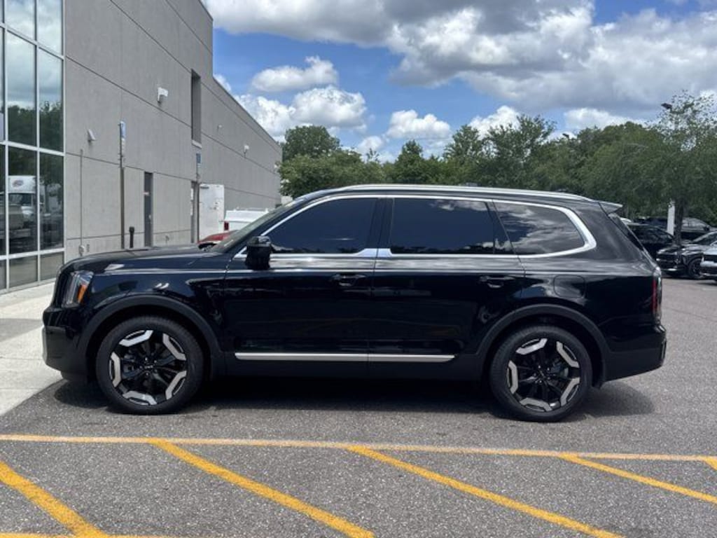 Certified 2025 Kia Telluride EX SUV