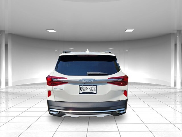 2023 Kia Seltos SX photo 4