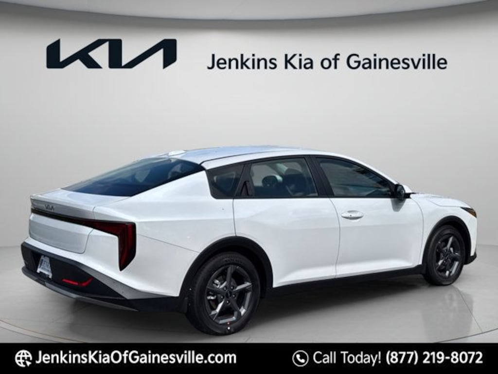 New 2026 Kia K4 LXS Sedan