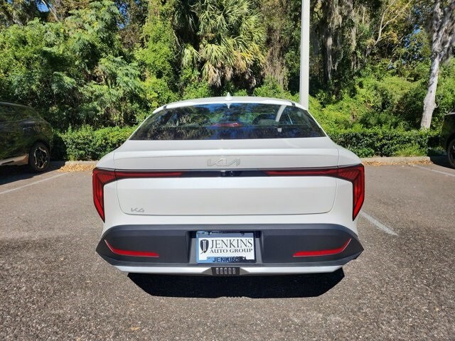 2025 Kia K4 LXS photo 4