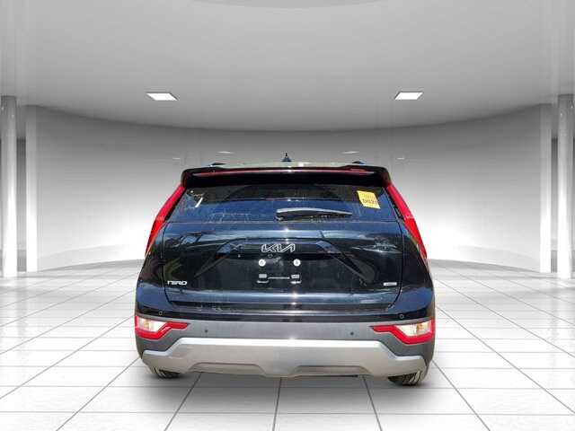 2023 Kia Niro EX photo 4