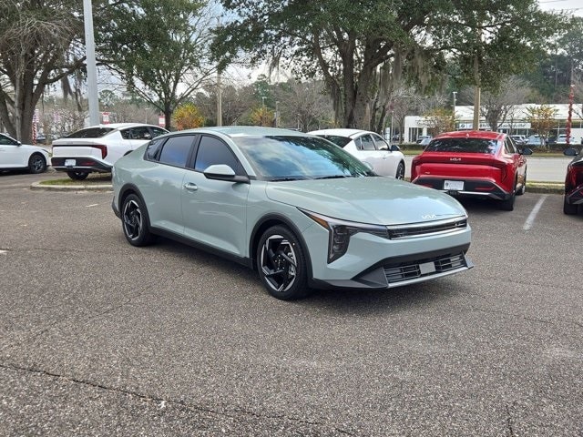 2025 Kia K4 EX's photo