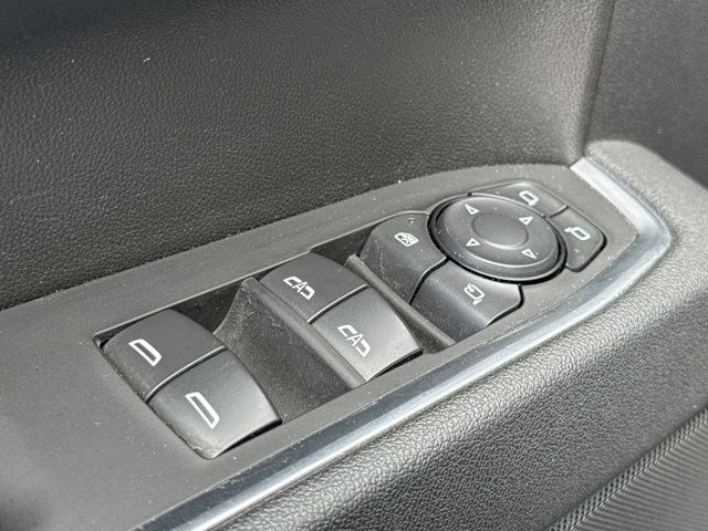 2025 GMC Sierra 1500 SLT - Photo 21