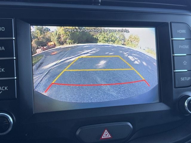 2021 Kia Soul LX - Photo 24