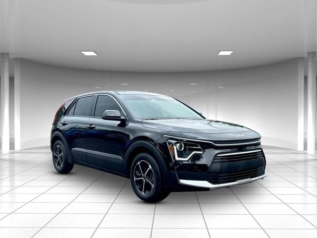 2025 Kia Niro LX's photo