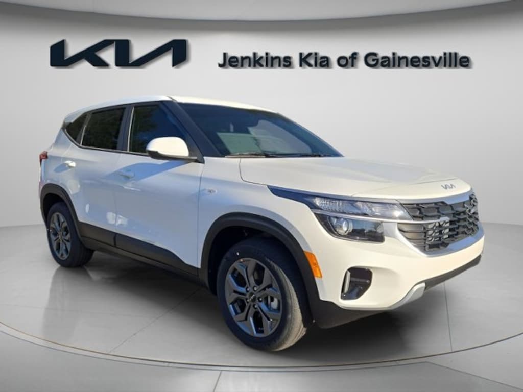 New 2026 Kia Seltos LX SUV