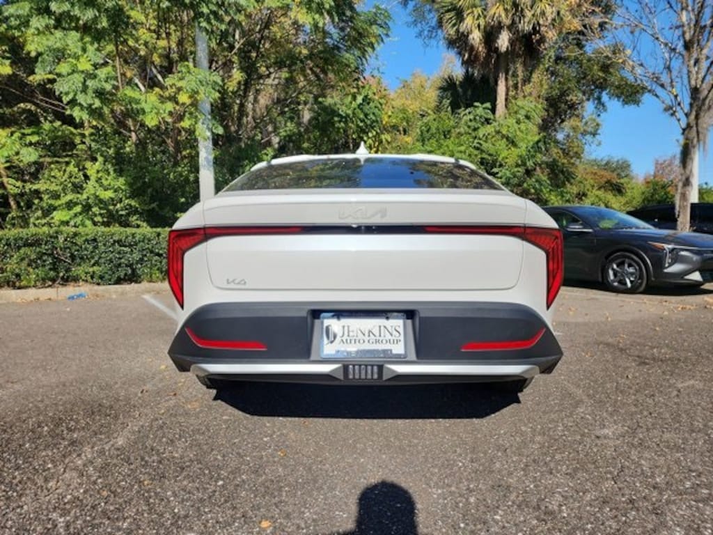 New 2025 Kia K4 LXS Sedan