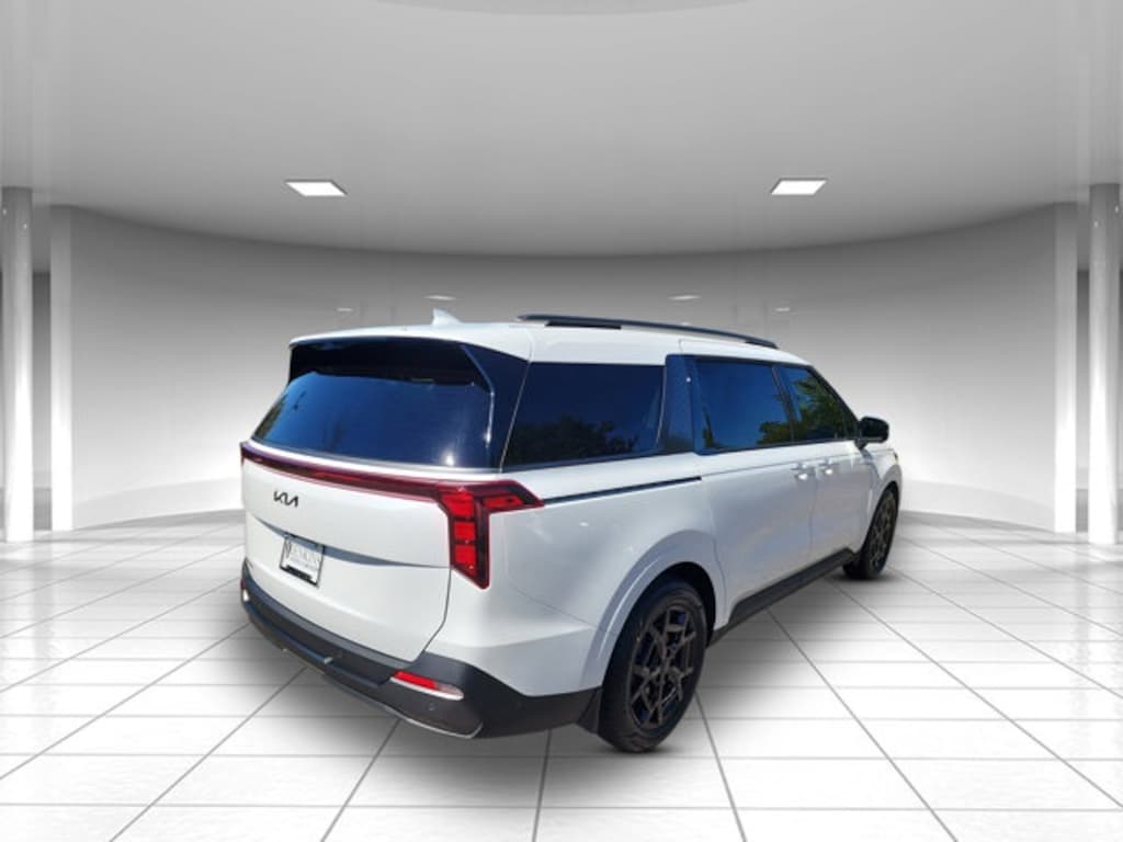 New 2026 Kia Carnival SX Minivan/Van