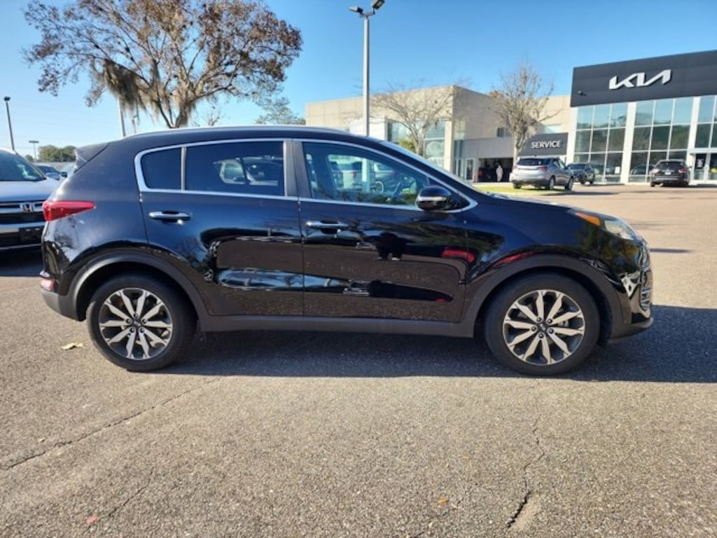 Used 2017 Kia Sportage EX SUV